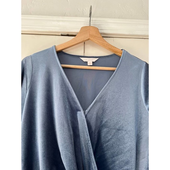 LC Lauren Conrad blue Velvet Wrap top - Picture 6 of 6
